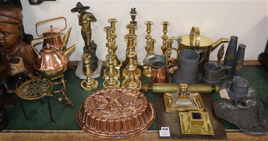 Assorted metalware